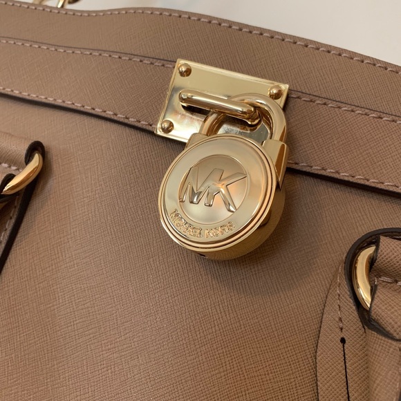 Michael Kors Hamilton large saffiano tote - Picture 2 of 6